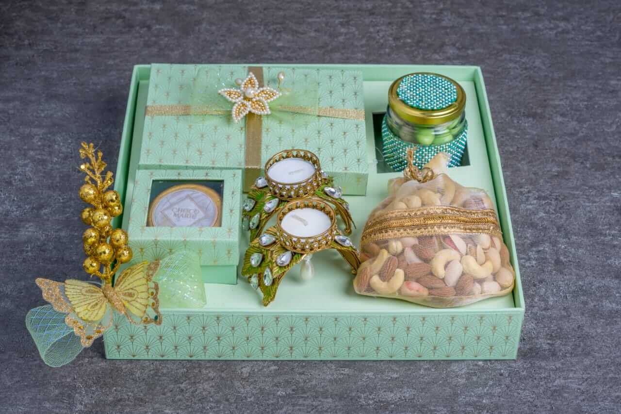 1633161841_Corporate-Diwali-Gift-Box-12-02